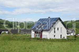 Haus mit Solarzellen