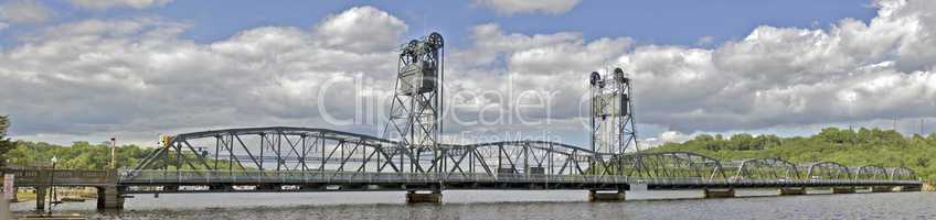 Stillwater lift bridge in HDR