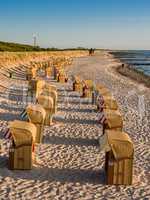 Strandkörbe an der Ostseeküste in Wustrow