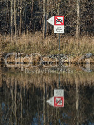 Wasserverkehrszeichen