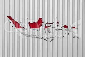 Karte und Fahne von Indonesien auf Wellblech