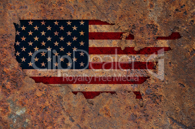 Karte und Fahne der USA auf rostigem Metall