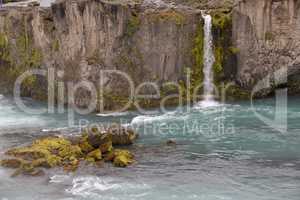 Kleiner Wasserfall am Godafoss