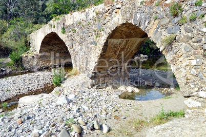 Very former bridge in stone.