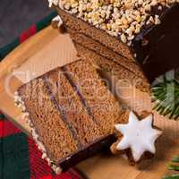 Filled gingerbread