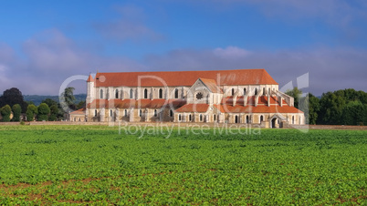 Pontigny Kloster - old Pontigny Abbey, Burgundy