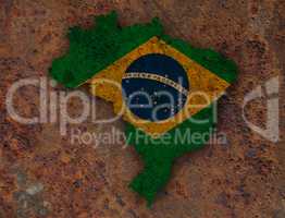 Karte und Fahne von Brasilien auf rostigem Metall