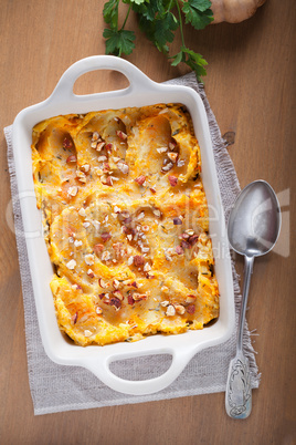 Parmentier of pumpkin and potatoes with beef.