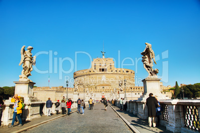 Castel and Ponte Sant'Angelo with people