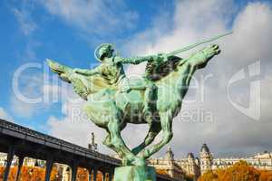 Statue at Bir-Hakeim bridge in Paris