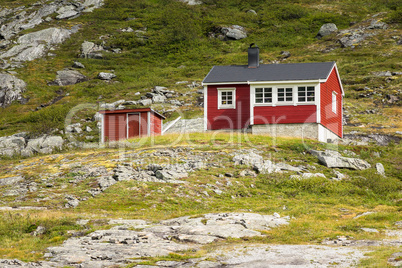 Landschaft mit Hütten in Norwegen