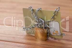 Smart card locked in chain