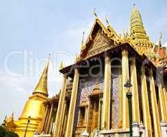 Wat Phra Kaew tourism travel in bangkok , thailand.