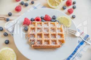 Waffeln mit Beeren