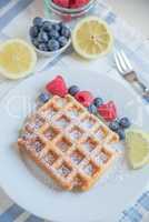 Waffeln mit Beeren