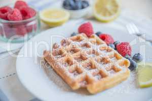 Waffeln mit Beeren