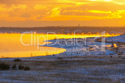 Grossraeschen See Sonnenaufgang im Winter - Grossraeschen lake sunrise in winter