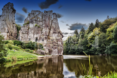 Felsgruppe Externsteine in der Nähe der Stadt Detmold, Deutsch