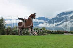 Pegasos im Park von Dorf Tirol