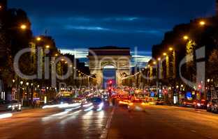 Arc de Triompthe in evening