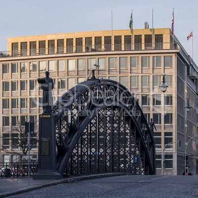 brücke st.ansgar in hafen