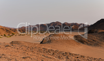 Etosha-Nationalpark Berg Landschaft in Namibia Südafrika