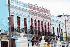 Cienfuegos, Kuba - Gebäude und Straßengassen