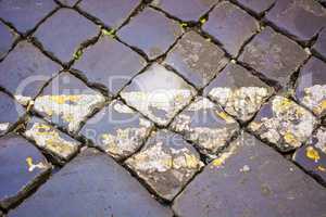 Painted sign on Cobblestone