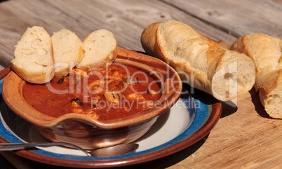 Seafood cioppino with French bread