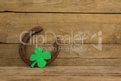 St Patricks Day shamrock with horseshoe