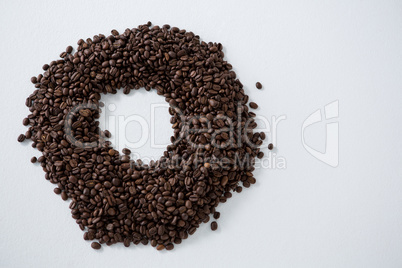 Coffee beans forming circle shape