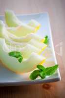 Honeydew melon slices