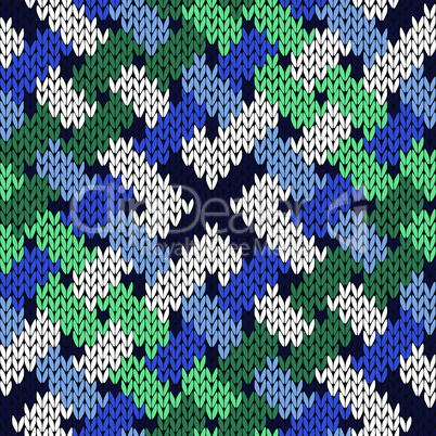 Ornamental seamless knitted pattern