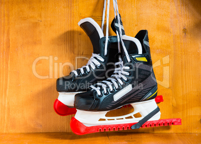 hockey skates with protective covers covers