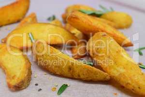 Wedges - Frittierte Kartoffelecken