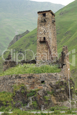 Wehrturm, Georgische Heerstraße, Georgien, Europa