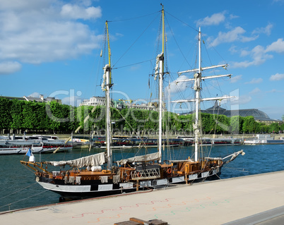 Sailing ship on Seine