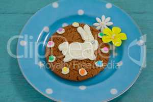 Cookie with various confectioneries in plate