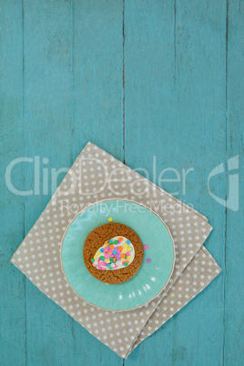 Cookie with various confectioneries in plate