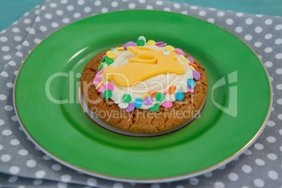 Chocolate cookie served in a plate