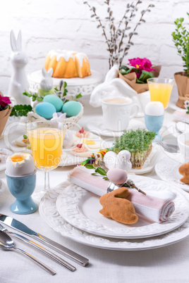 easter table