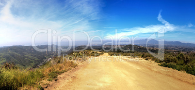 Hiking trail at the Top of the World in Laguna Beach