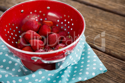 Close-up of fresh strawberries in bowl