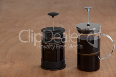 Cafetiere coffeemakers with black coffee
