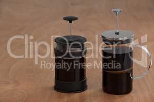 Cafetiere coffeemakers with black coffee