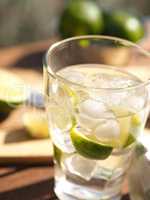 Cold water with lime fruits