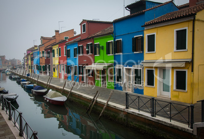 bunte Hausfassaden auf Burano in Italien