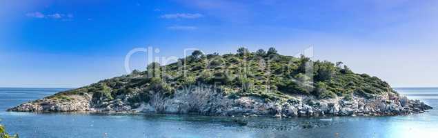 Panoramablick auf die Insel Es Pantaleu vor Sant Elm          u