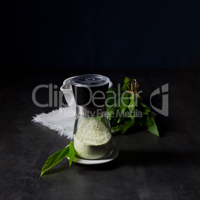 Wild garlic salt