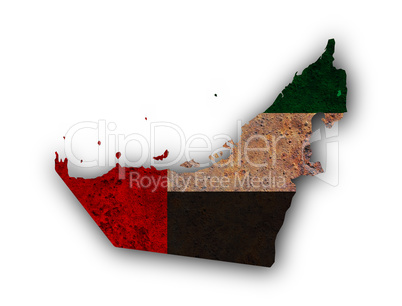 Karte und Fahne der Vereinigten Arabischen Emirate auf  rostigem Metall